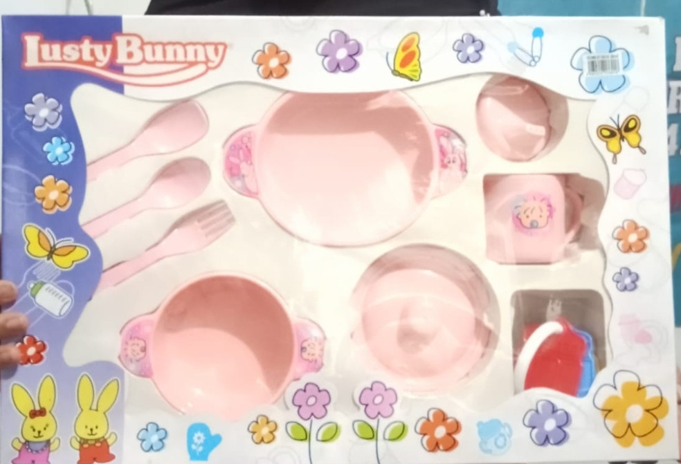 produk Tempat makan LUSTY BUNNY