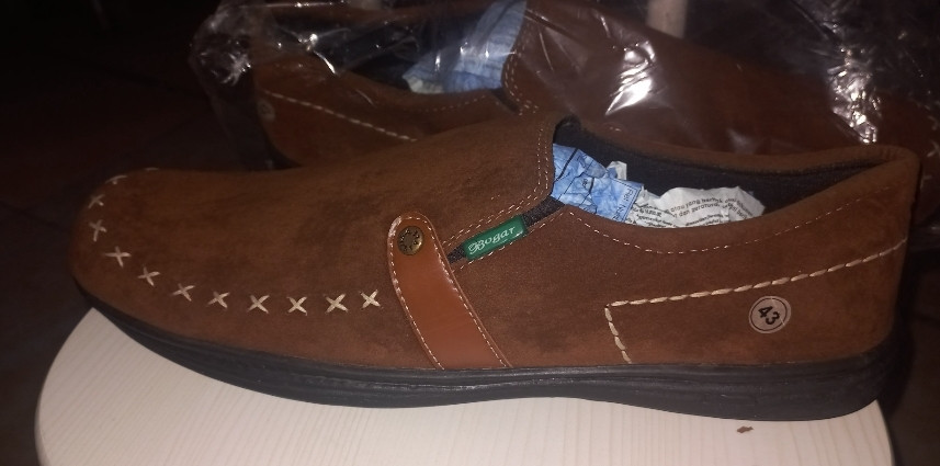 produk SEPATU CASUAL BOGAR 43
