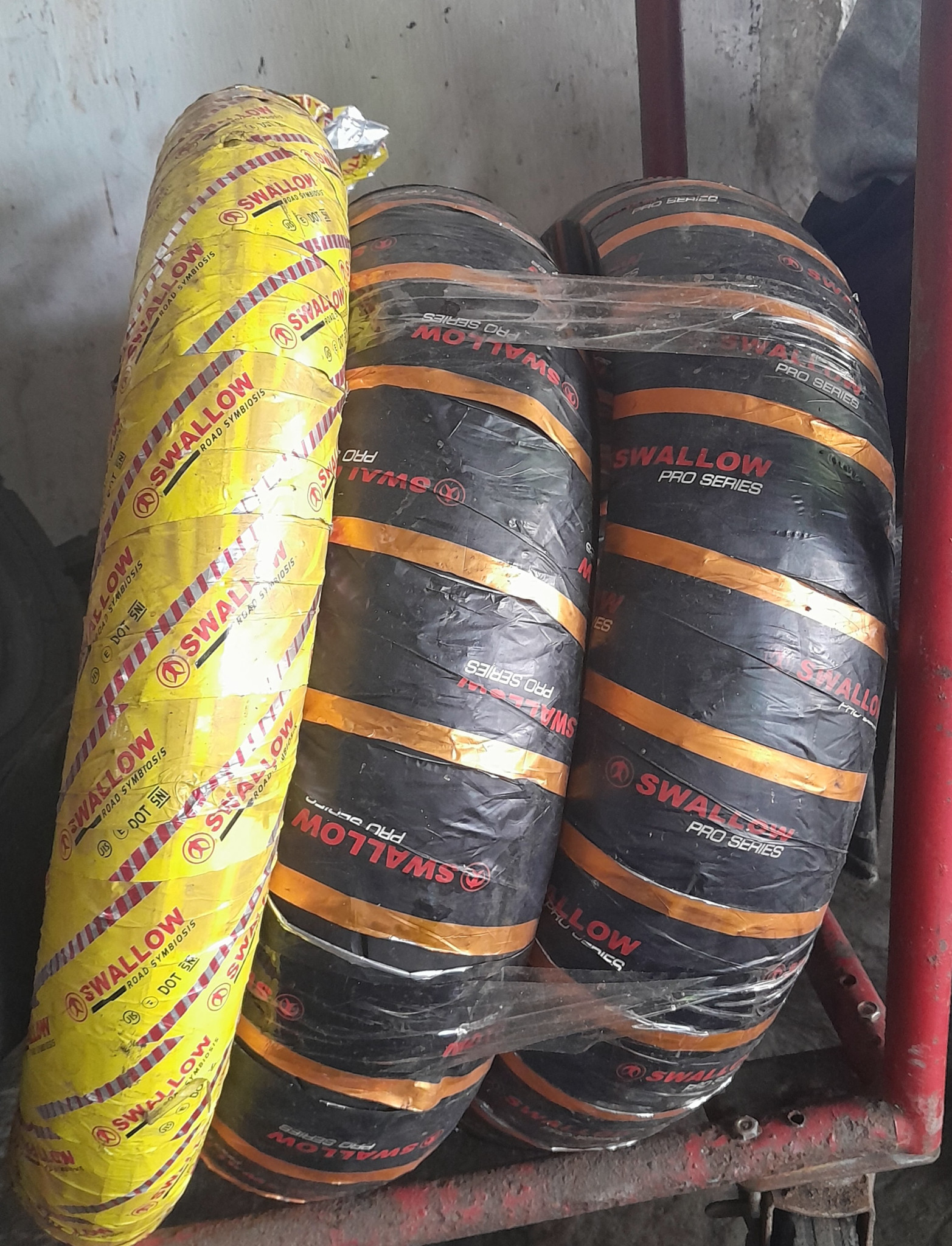 produk BAN MOTOR METIC