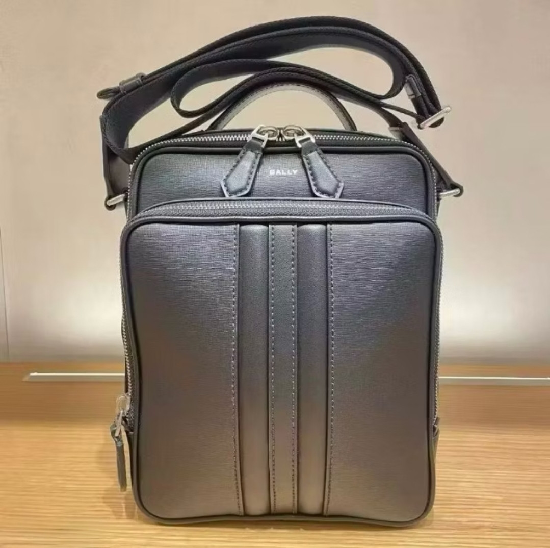 produk Tas Luxury Slingbag